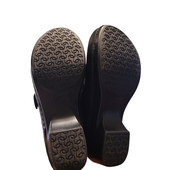 Dansko Tamara black leather clogs - 6.         S - Picture 4 of 8